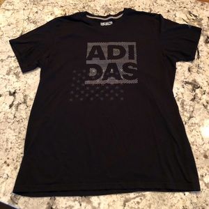 Adidas T-Shirt